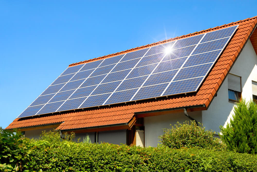 energia solar casa Energia solar residencial soma R$ 56 bilhões em investimentos no Brasil