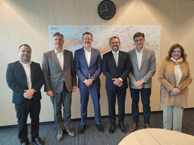 elmano Elmano de Freitas visitou, nesta segunda-feira (6), o Porto de Roterdã, parceiro do Complexo Industrial e Portuário do Pecém (CIPP)