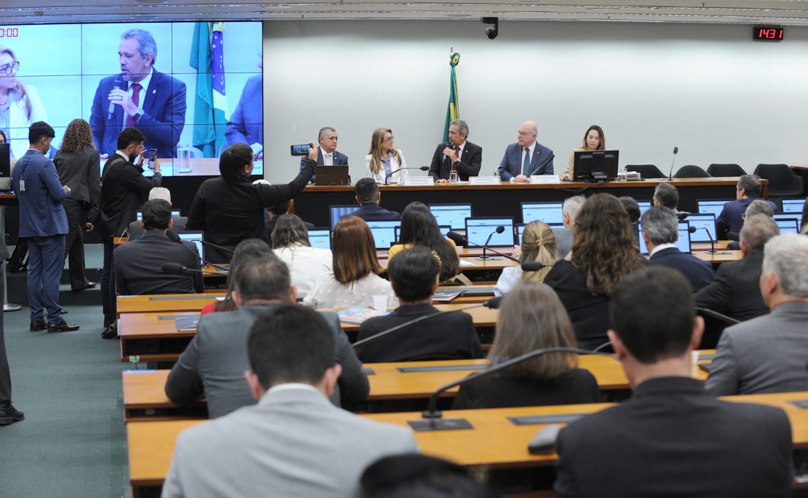 elmano Na Câmara dos Deputados, Elmano de Freitas destaca protagonismo do Ceará na produção de H2V
