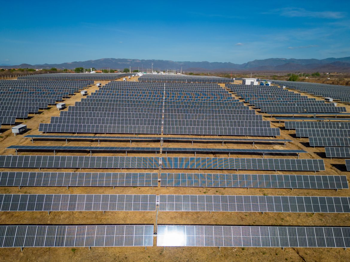 Bow-e debuta no acirrado mercado de energia por assinatura do Estado, com plantas fotovoltaicas em duas cidades Bow-e debuta no acirrado mercado de energia por assinatura do Estado, com plantas fotovoltaicas em duas cidades