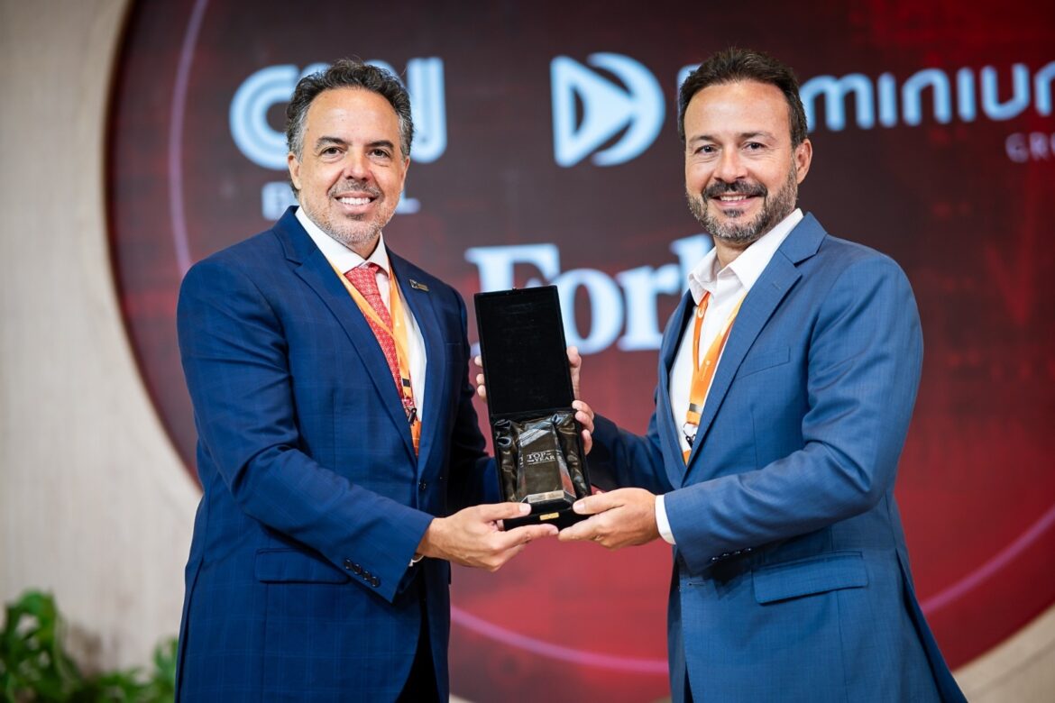 O prêmio destaca o posicionamento do estado na atração de investimentos em energias renováveis e na transição energética.